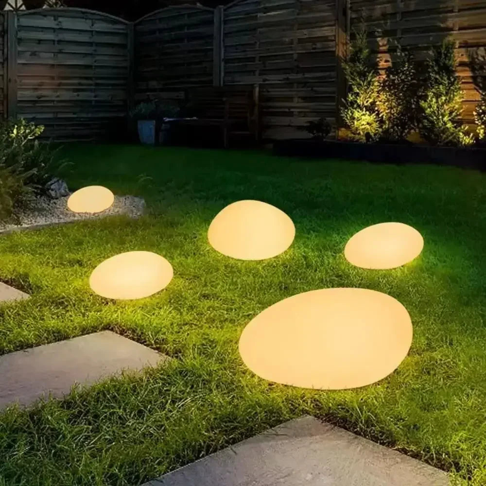 Modern Solar Outdoor Light for Garden - Waterproof / weatherproof & Solar powered