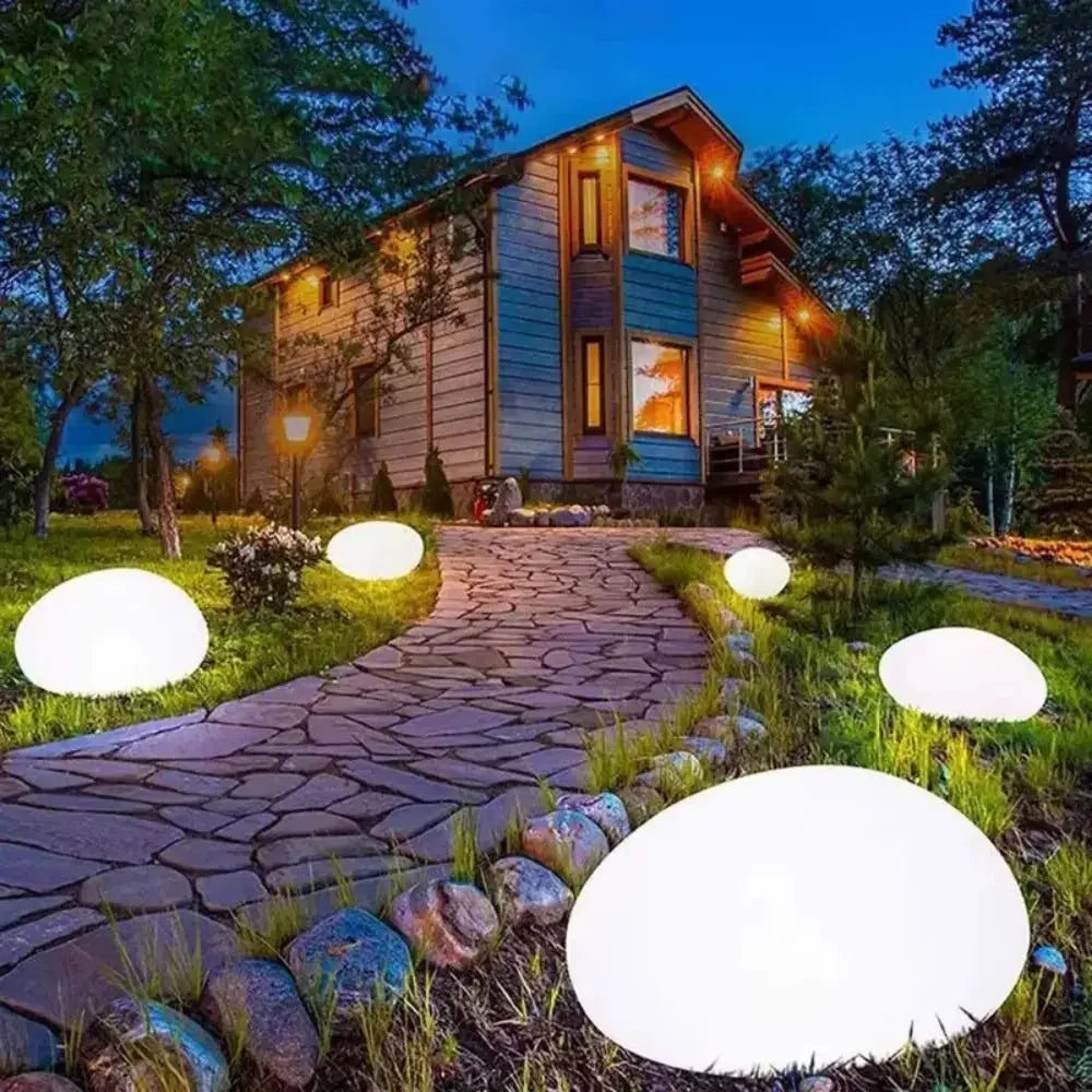 Modern Solar Outdoor Light for Garden - Waterproof / weatherproof & Solar powered