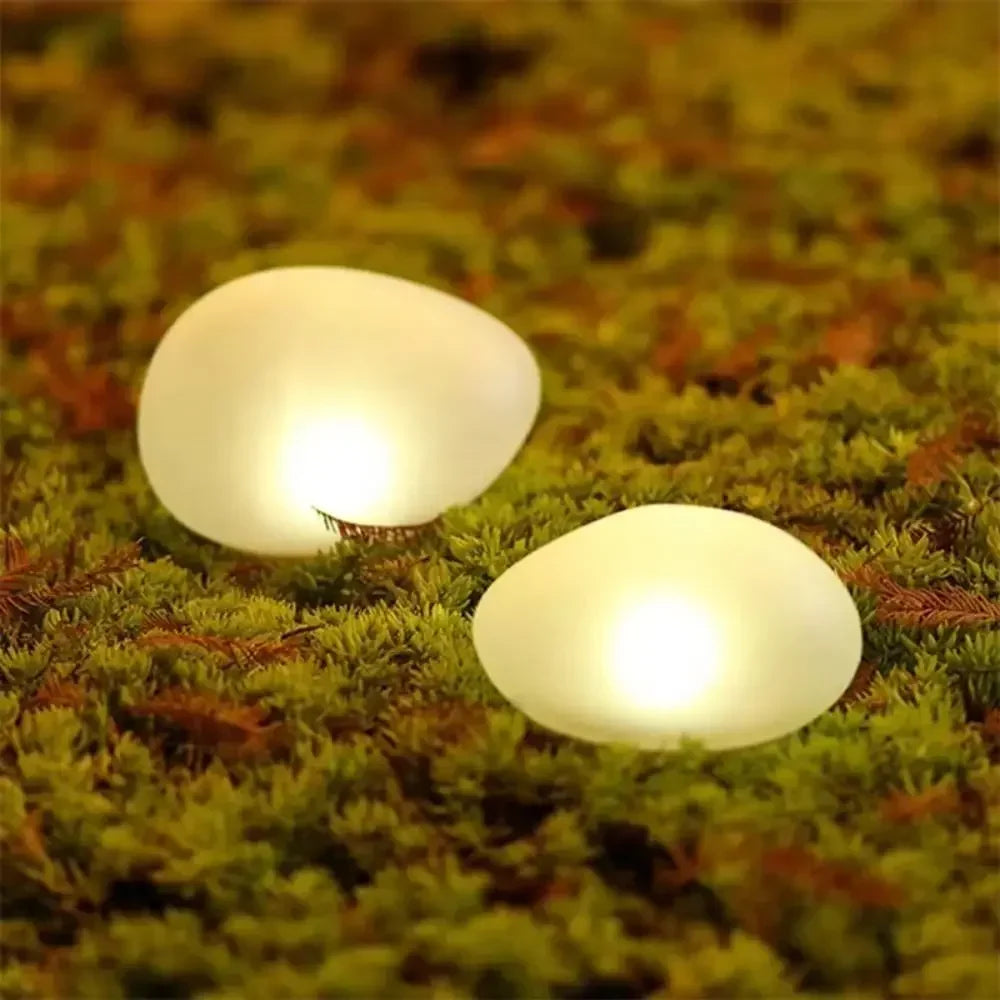 Modern Solar Outdoor Light for Garden - Waterproof / weatherproof & Solar powered