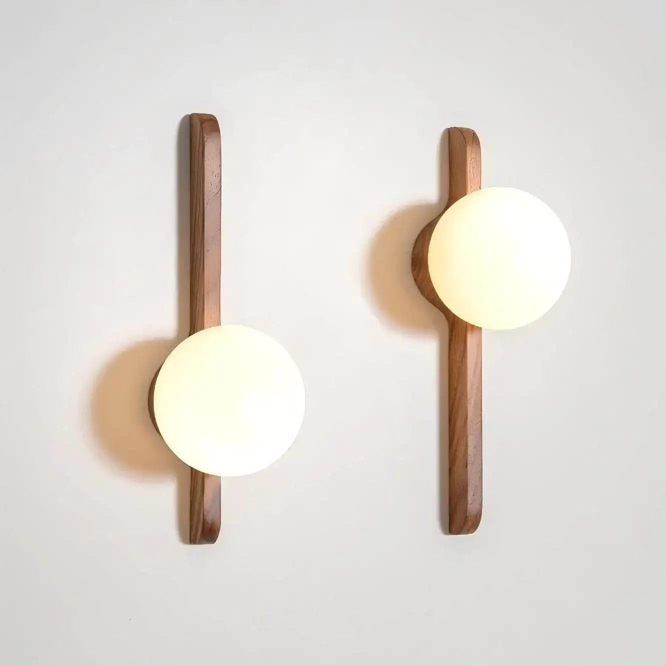 Minimalist Wall Sconce for Living Room - Spherical design
