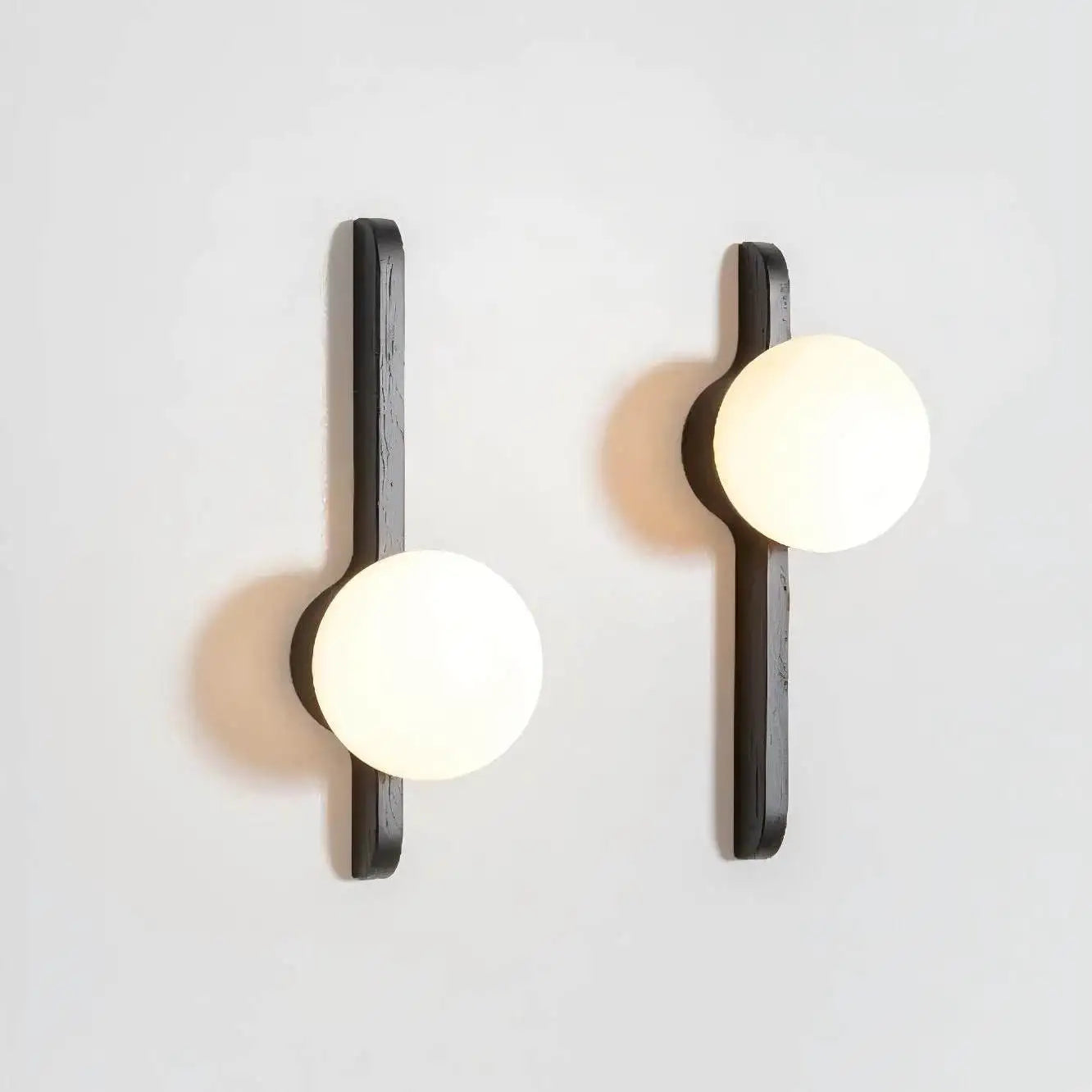 Minimalist Wall Sconce for Living Room - Spherical design